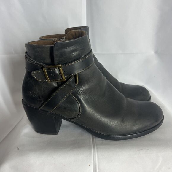 Born Womens Shea Boot Size 8.5 Black Leather Moto Bootie Block Heel Buckle Comfy - Picture 1 of 13